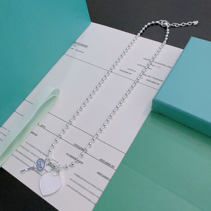 T*f*ny necklaces